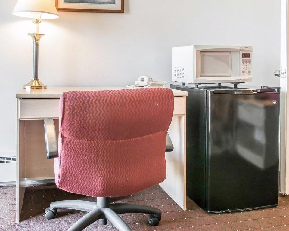 Econo Lodge Central Мідленд Екстер'єр фото