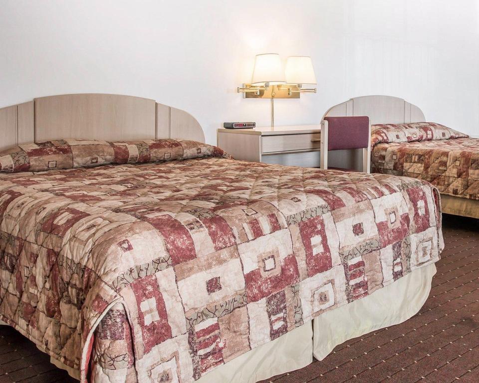 Econo Lodge Central Мідленд Екстер'єр фото