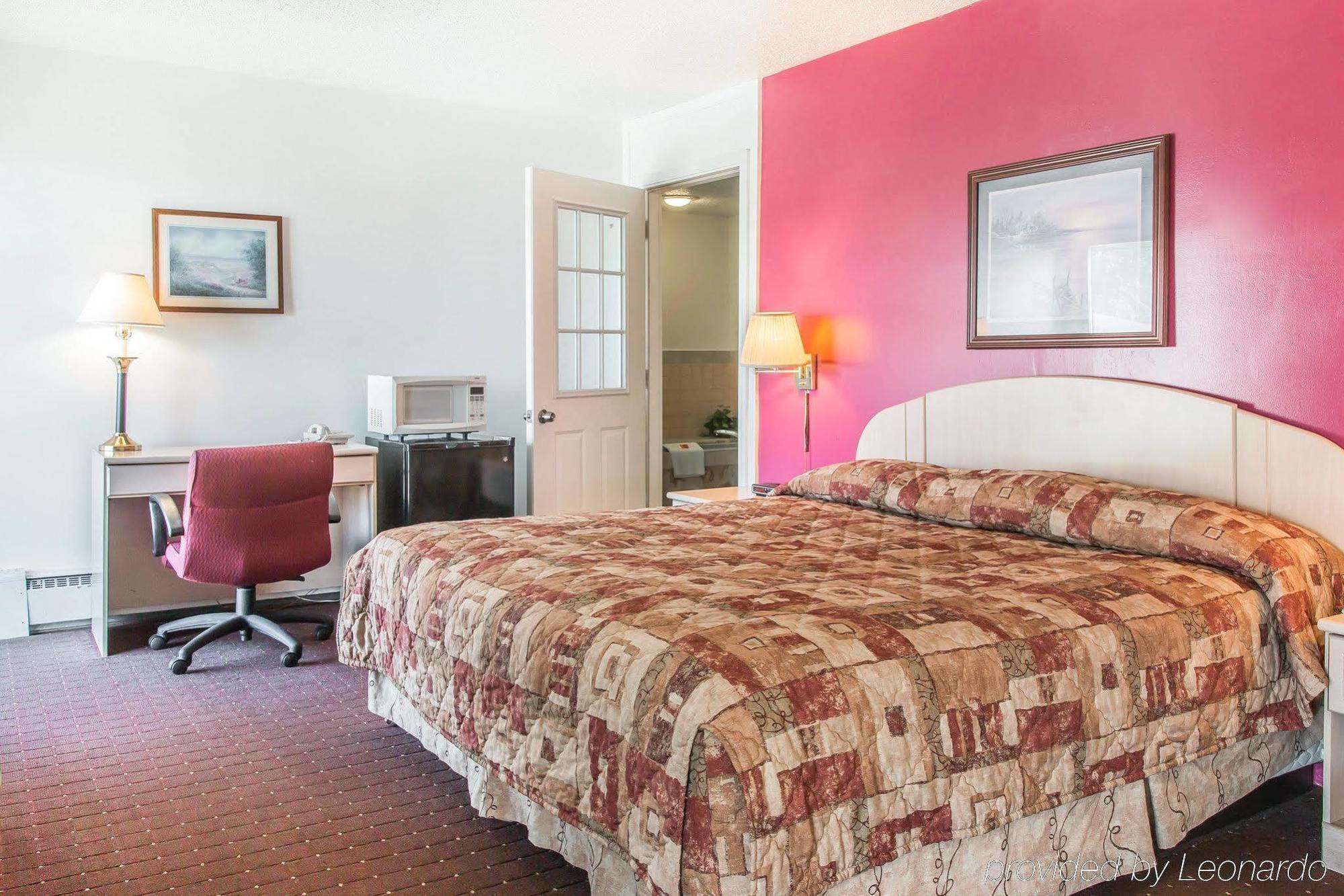 Econo Lodge Central Мідленд Екстер'єр фото